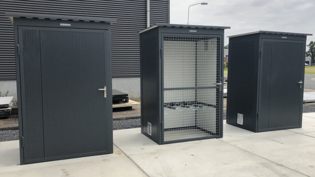 Drie gasflessenopslagsystemen voor Emgas B.V.