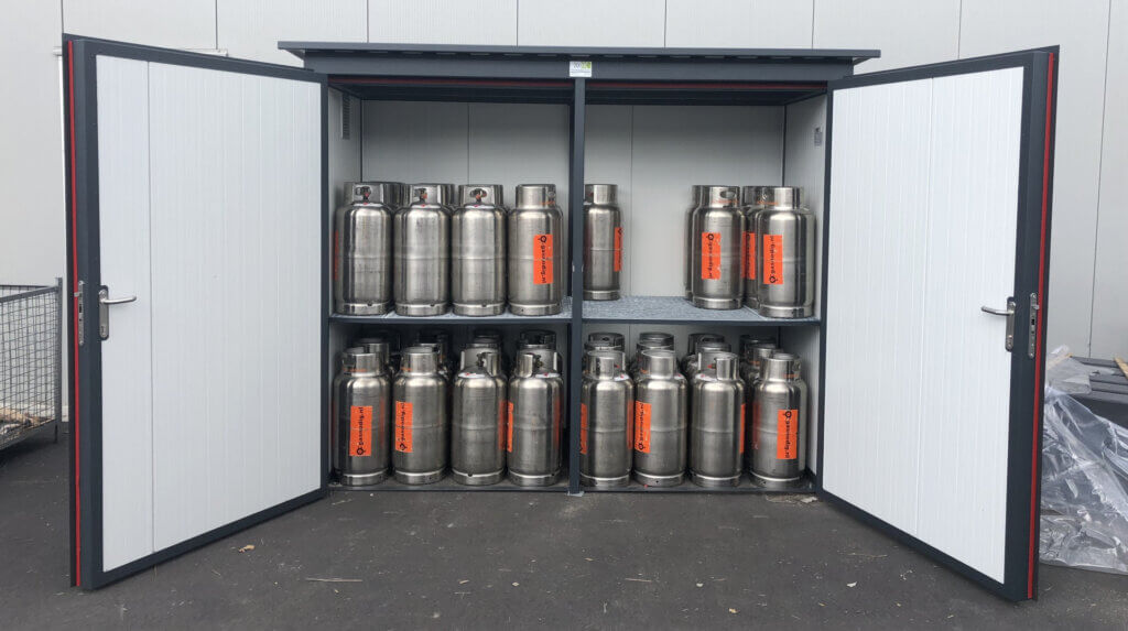Gasflessenopslagsysteem voor 48 gasflessen voor Houthandel van Hulst