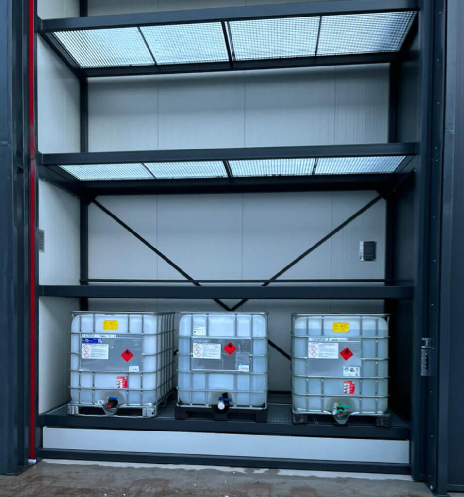 IBC stellingcontainers voor JBC Solutions